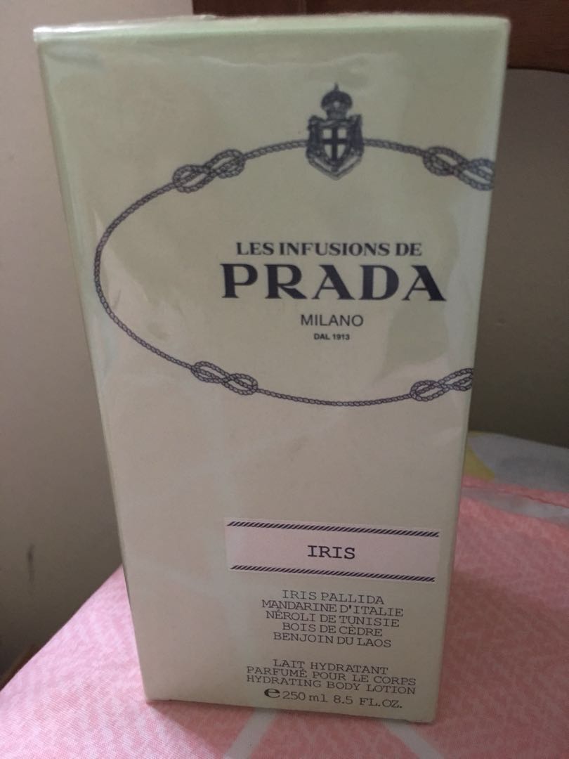 Prada les infusions iris clearance hydrating body lotion 250ml