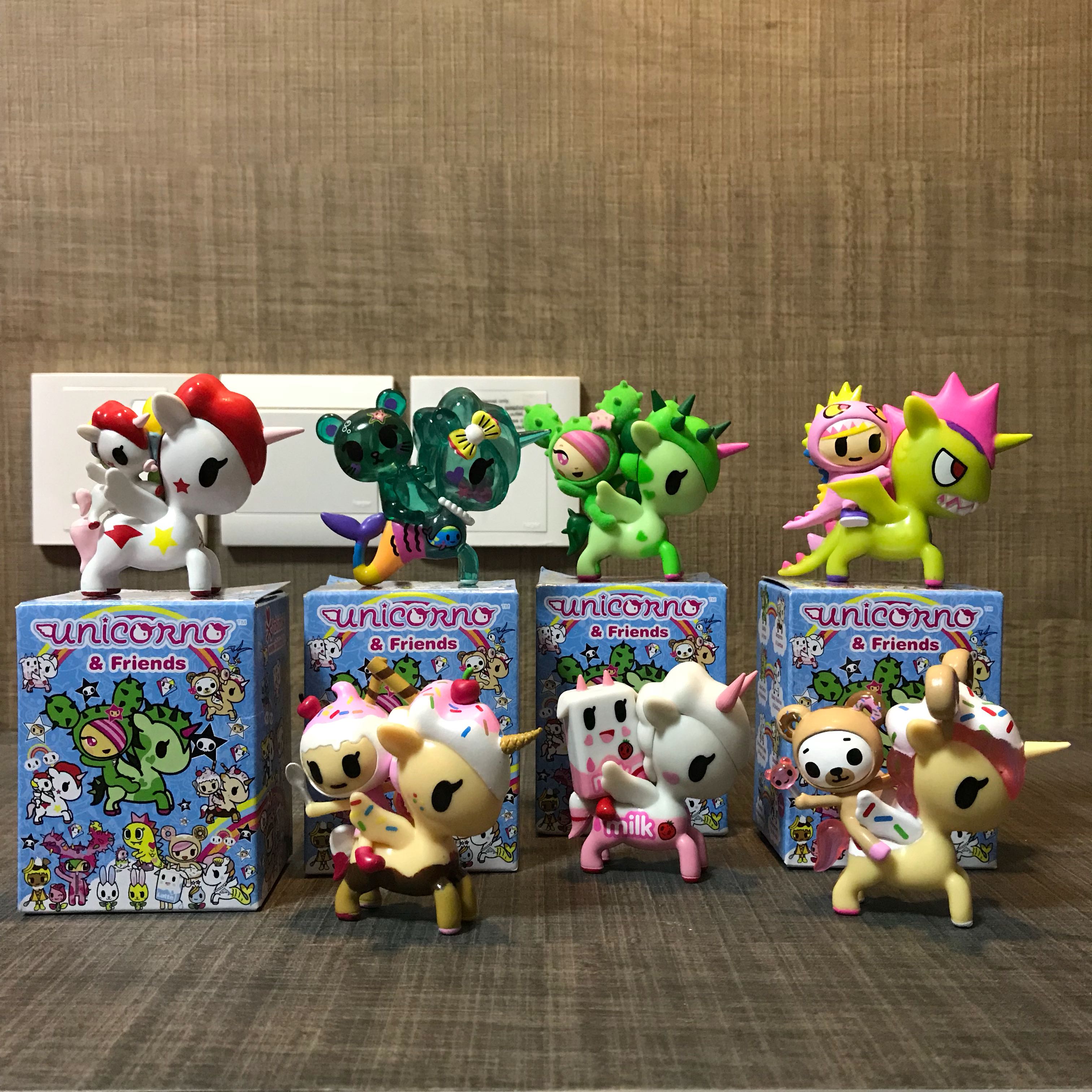 Tokidoki unicorno store and friends