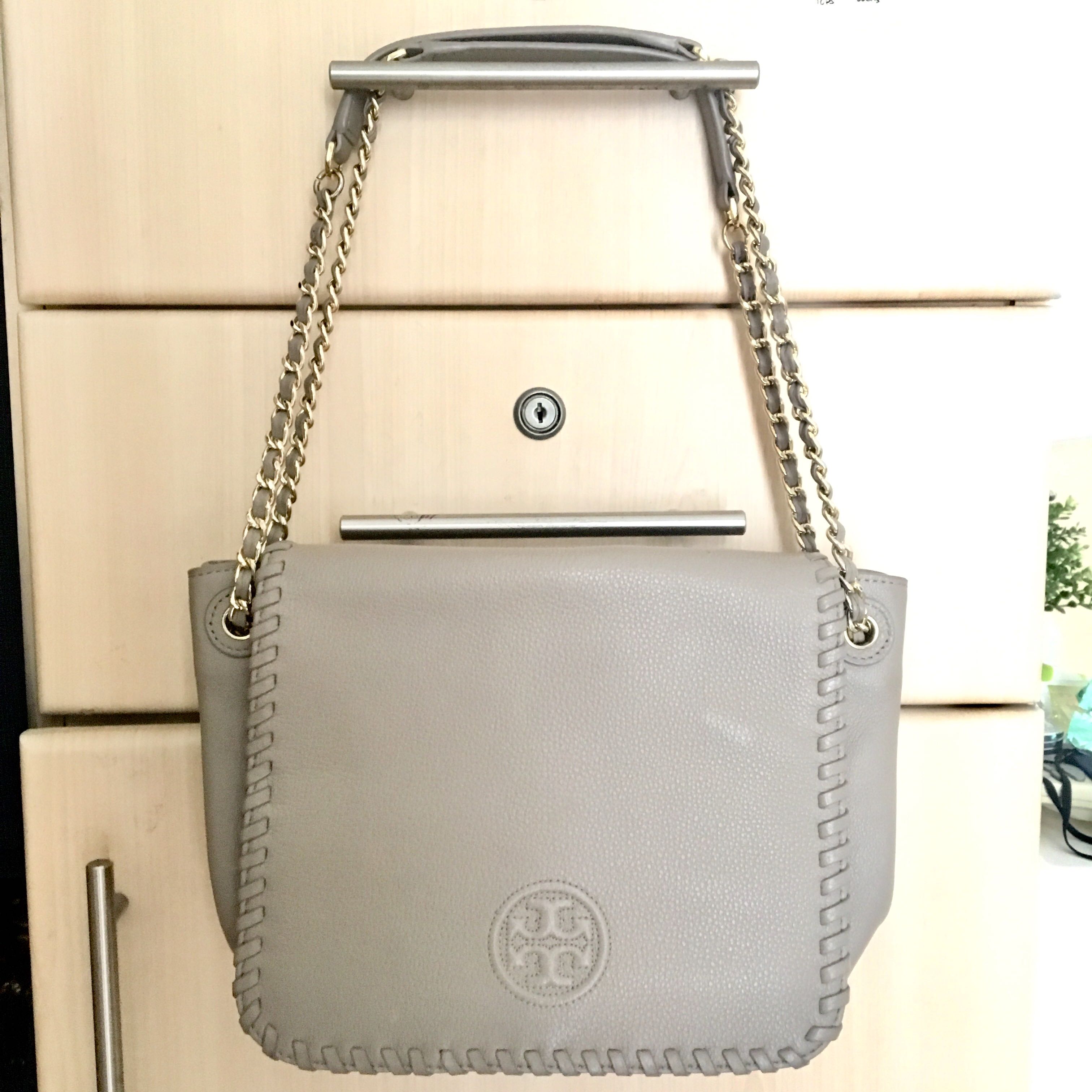 Tory burch marion sale small flap shoulder bag