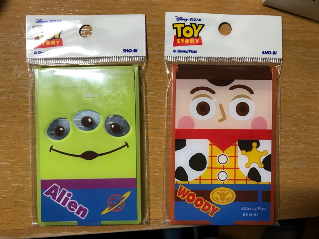 Toy Story mirrors (Alien and Woody), 傢俬＆家居, 浴室、廚房用品配件 Carousell