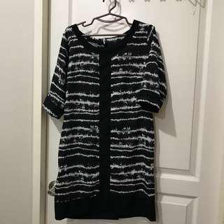 Juana short printed black dress