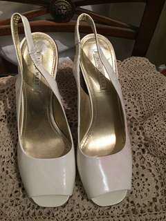 Nine West white chunky heel shoes