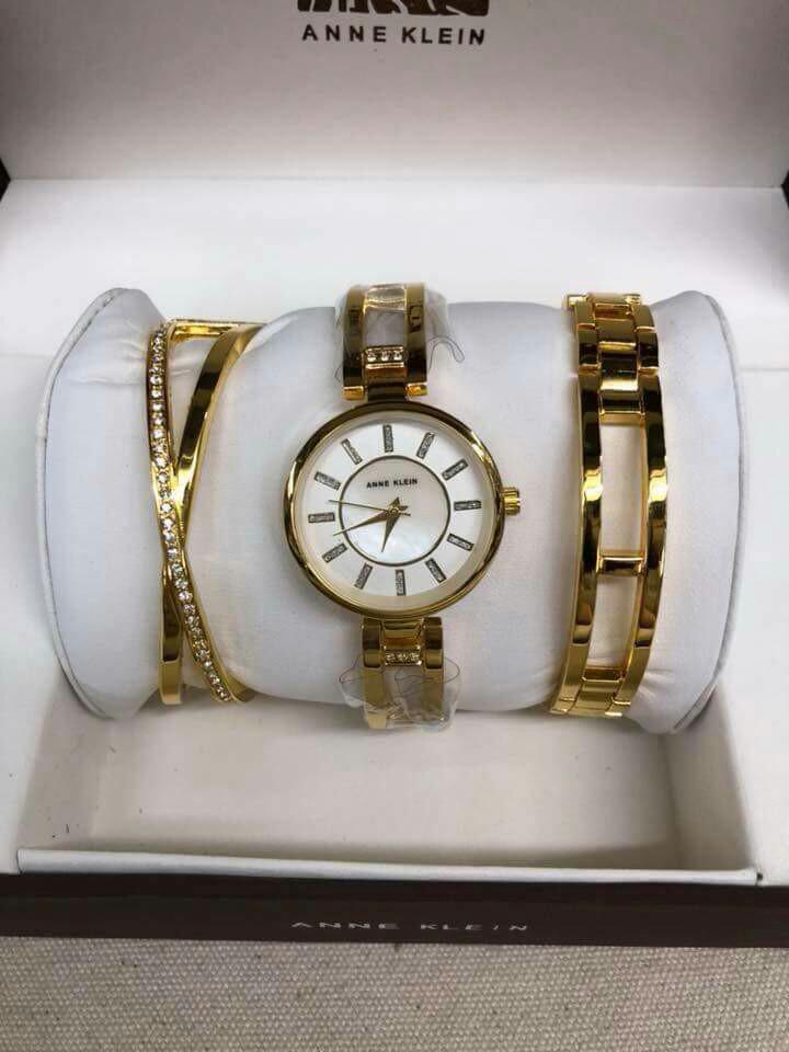 Anne Klein Pawnable 2024 favors