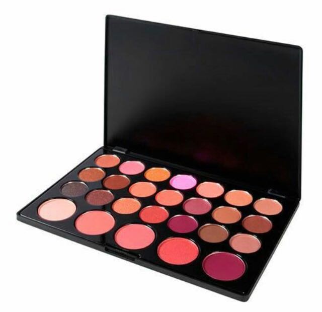 new neutrals blushed eyeshadow palette