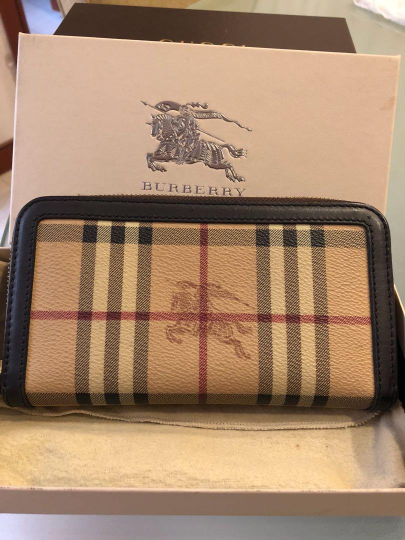 Burberry long wallet
