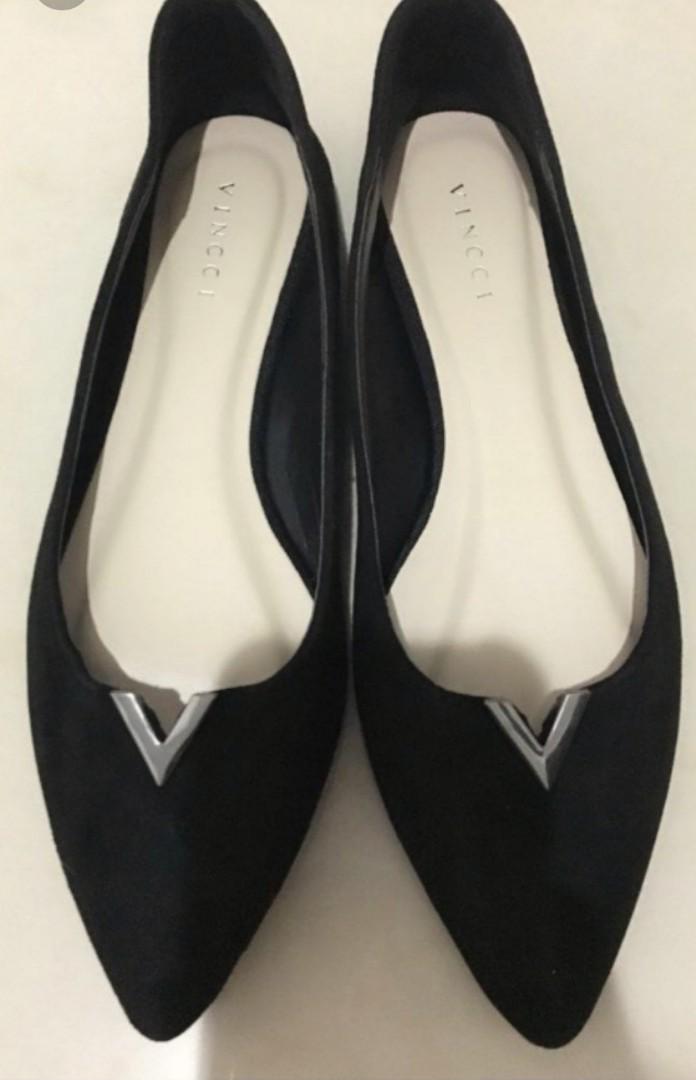 Flat Shoes Vincci, Fesyen Wanita, Sepatu di Carousell
