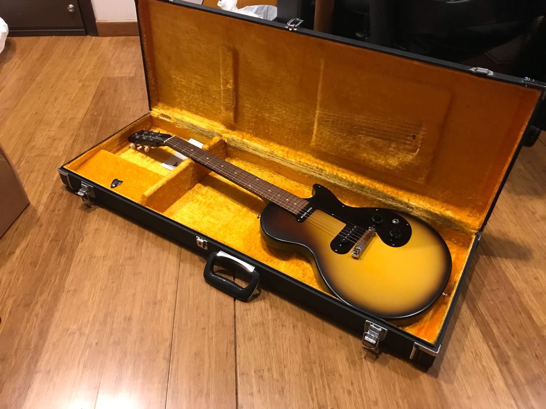 Gibson Melody Maker 2011 USA, Music & Media, Music Instruments on ... Gibson Melody Maker 2011 USA, Music & Media, Music Instruments on ...