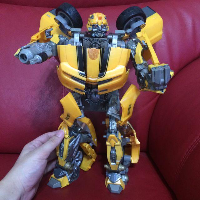 Huge BumbleBee Transformer Hasbro Hobbies Toys Toys Games