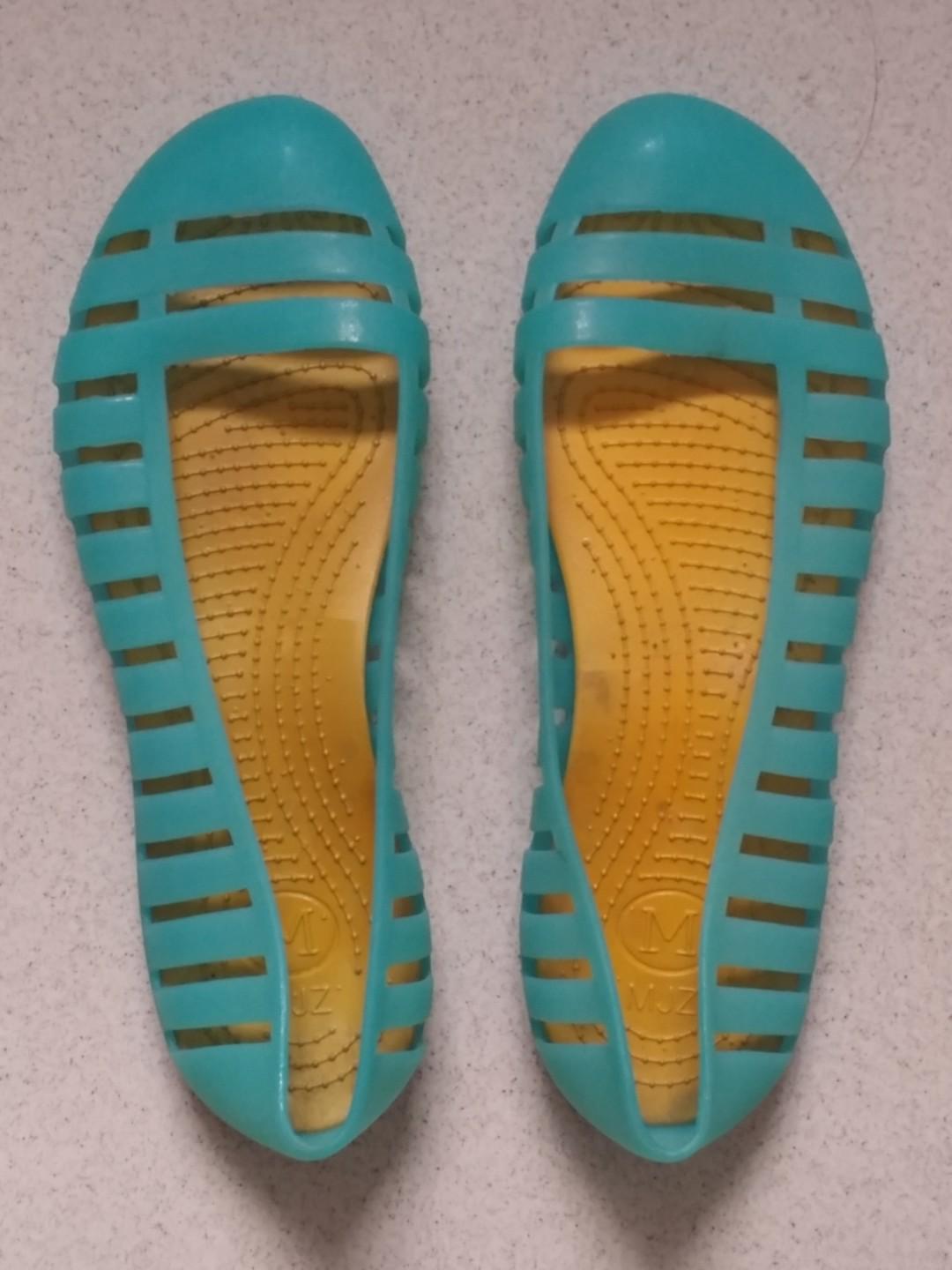 Ladies Casual Rubber Sandals Size Us 6 Eu 37 Uk 4 Brand New