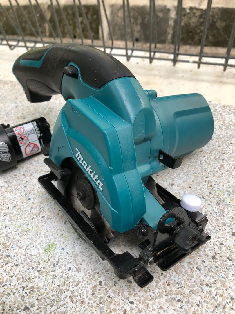 Makita 10.8 circular saw clearance