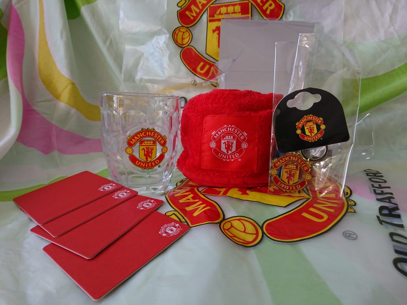 Manchester United Accessories (Original), Everything Else on Carousell