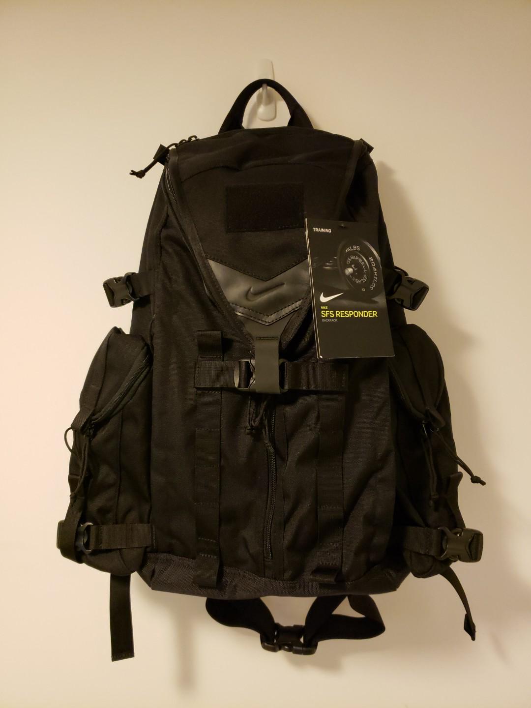 Nike SFS Responder Backpack, 男裝, 袋, 背包- Carousell