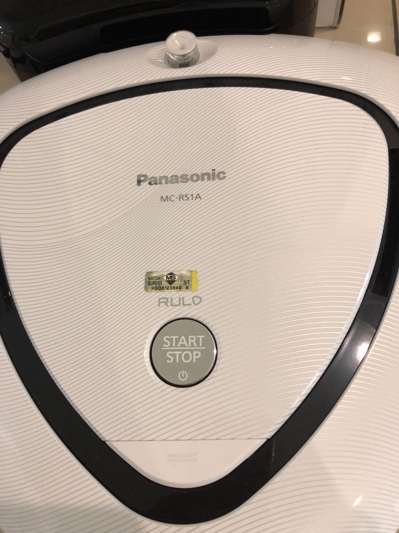 Panasonic I robotic vacuum cleaner MCRS1A (white), TV & Home