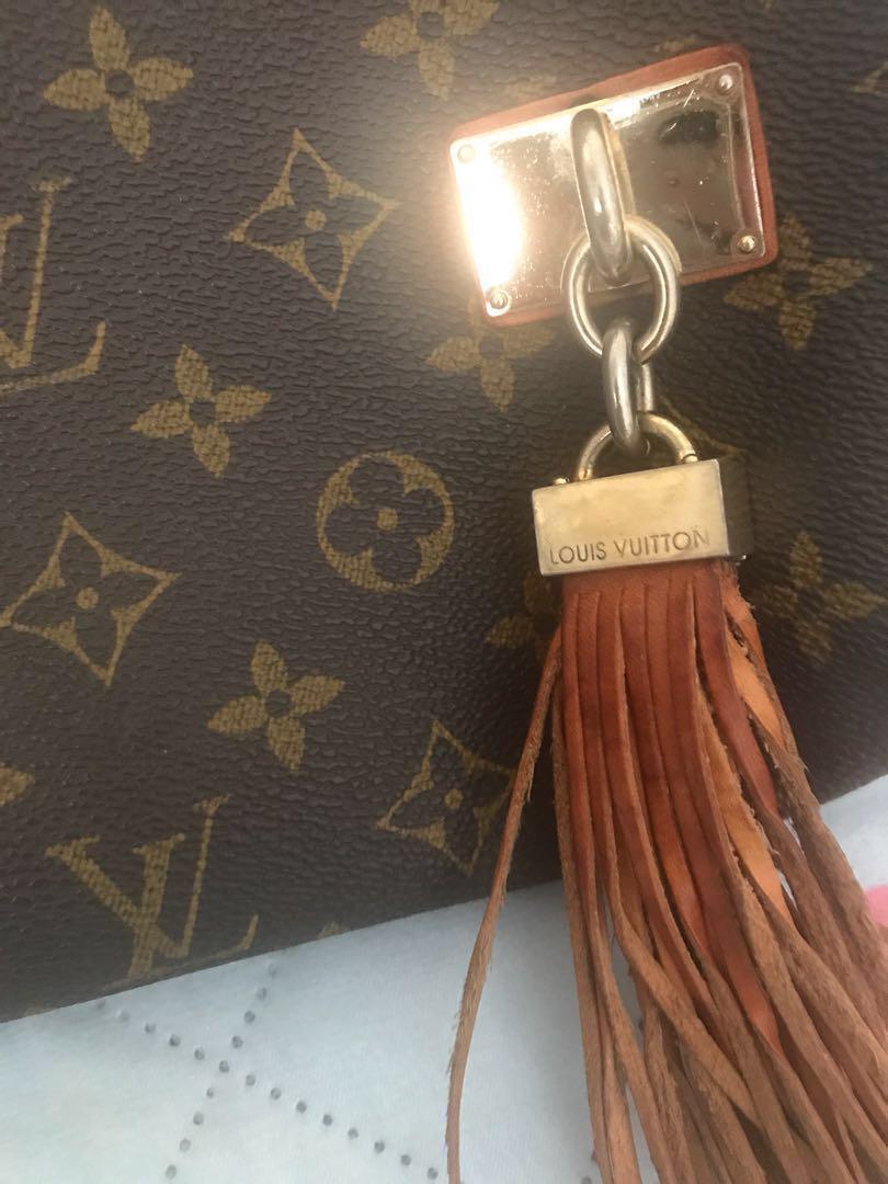 LV Automne Hiver 2008, Women's Fashion, Bags & Wallets, Purses & Pouches on  Carousell