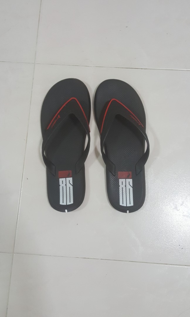 rider flip flops