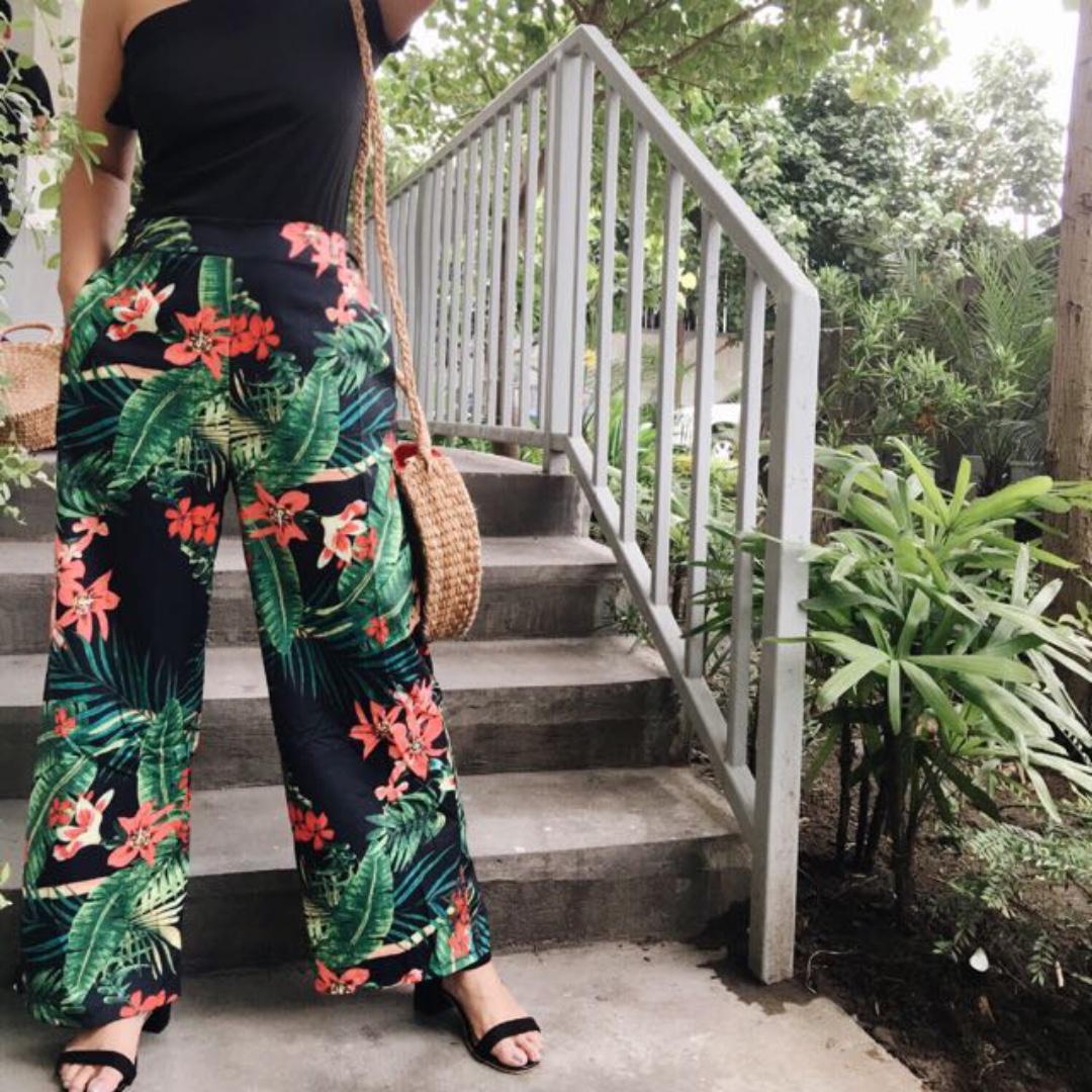 Tropical print square pants, Women's Fashion, Bottoms, Other Bottoms on  Carousell