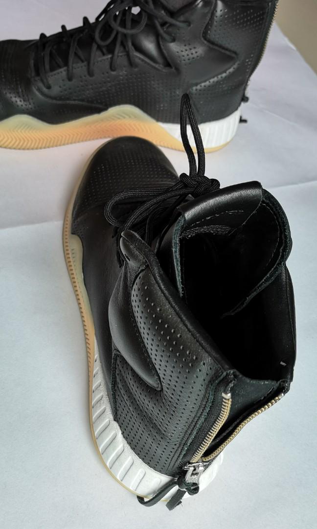 Adidas shoes deals tubular zip