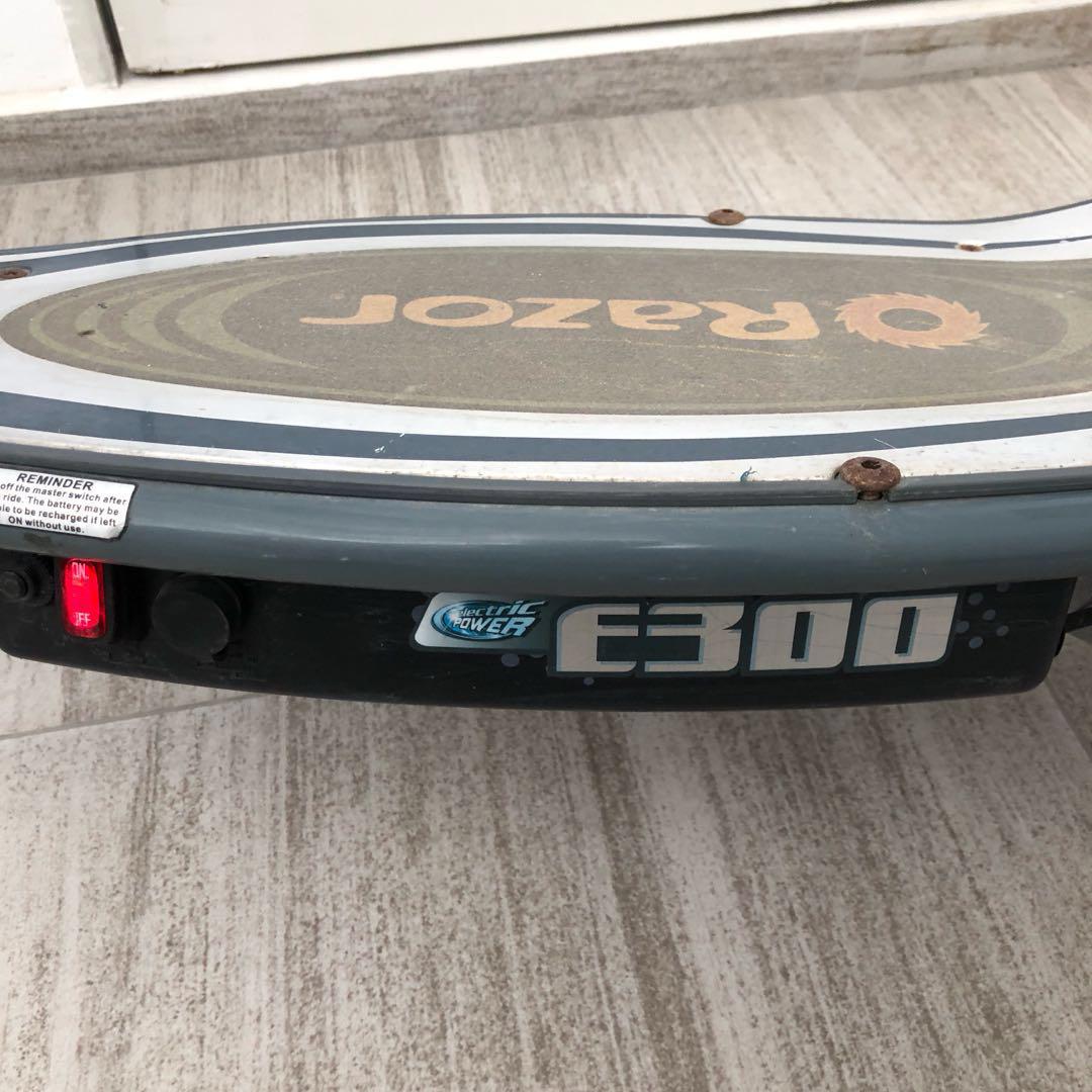Used Razor E300 electric scooter, Sports Equipment, PMDs, EScooters
