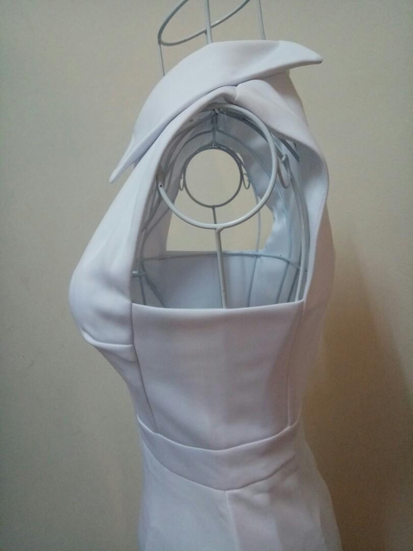 White Dress missguided UK6. Victoria beckham style. Pencil fitted office
