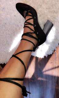 Used once on my Birthday and been sitting in my closet.size 8, 8 and half