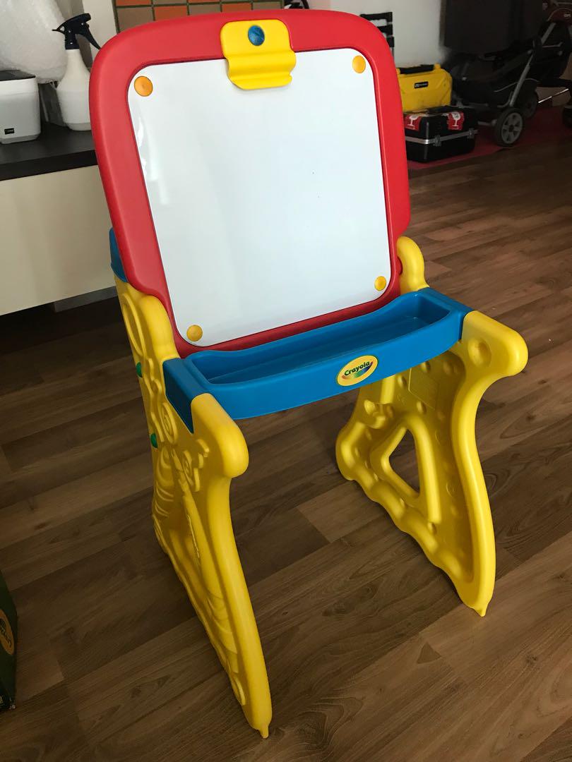 crayola table and chairs