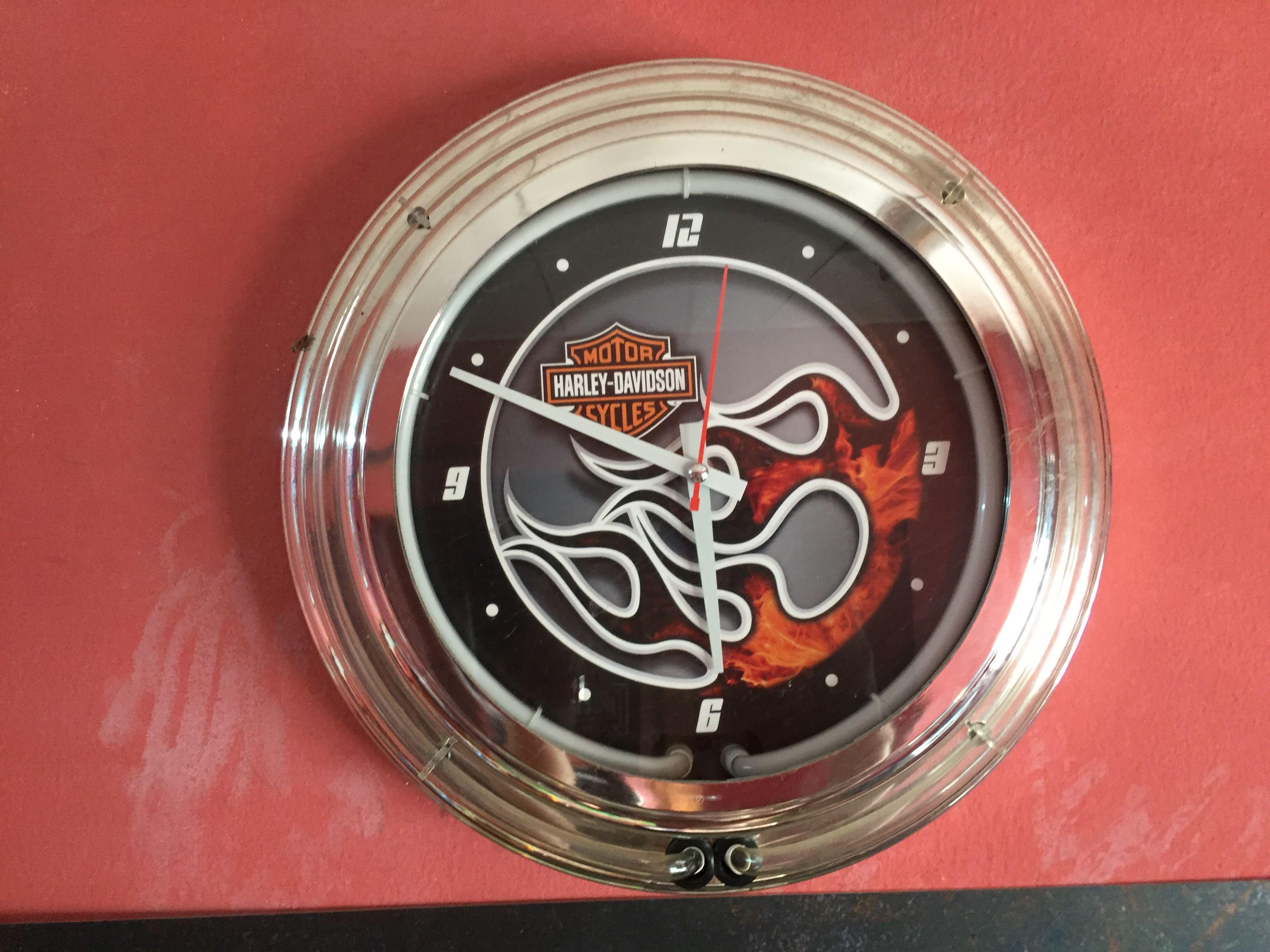 HARLEY DAVIDSON WALL CLOCK, Furniture & Home Living, Home Decor, Clocks