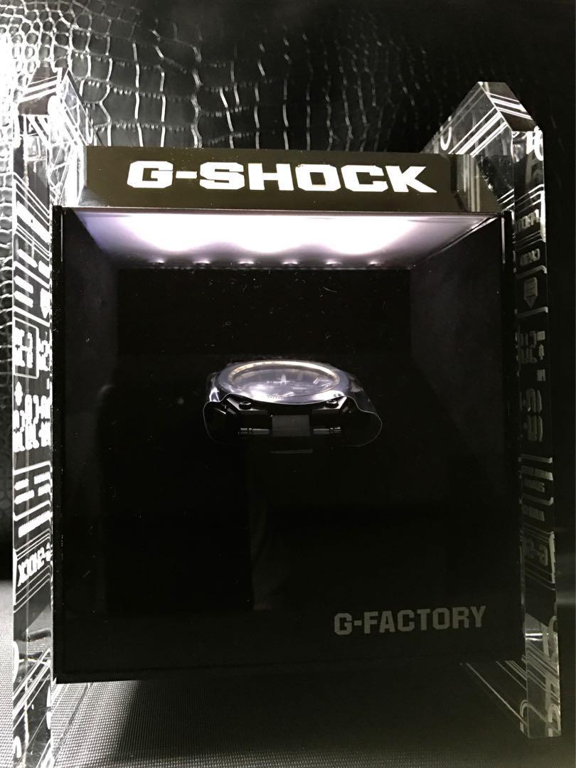 Solar watch deals charging box