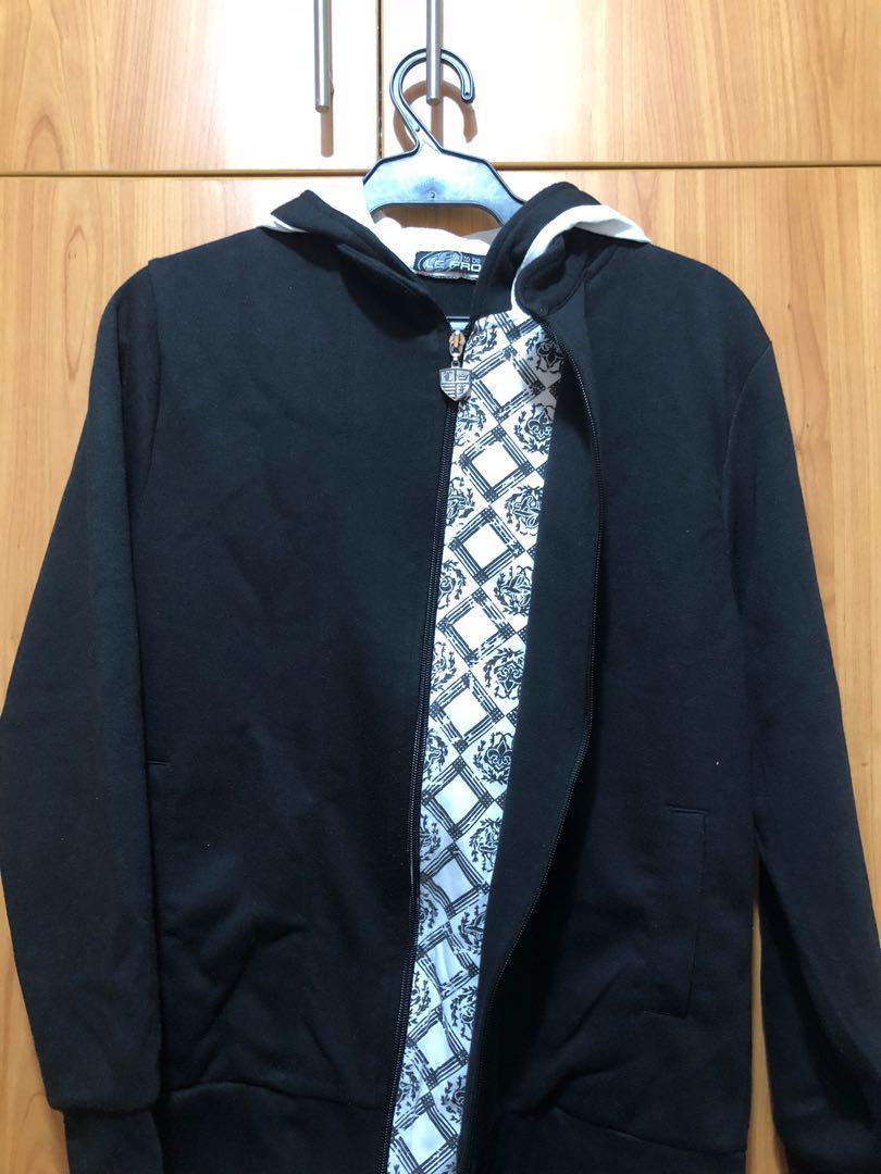 Le Froge Jacket Men S Fashion Clothes On Carousell