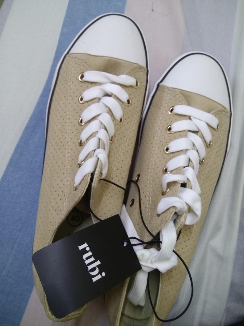 Jodi low sales rise sneaker