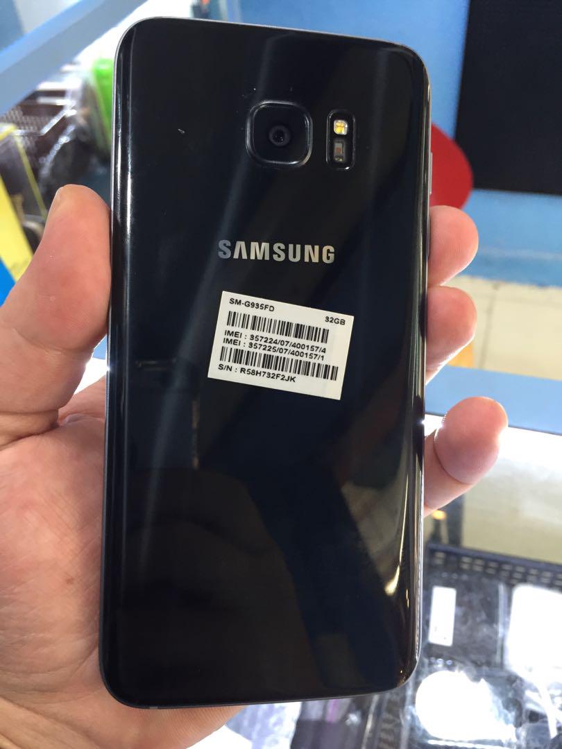Samsung S7 Edge (Black) screen got black dot, Mobile Phones & Gadgets