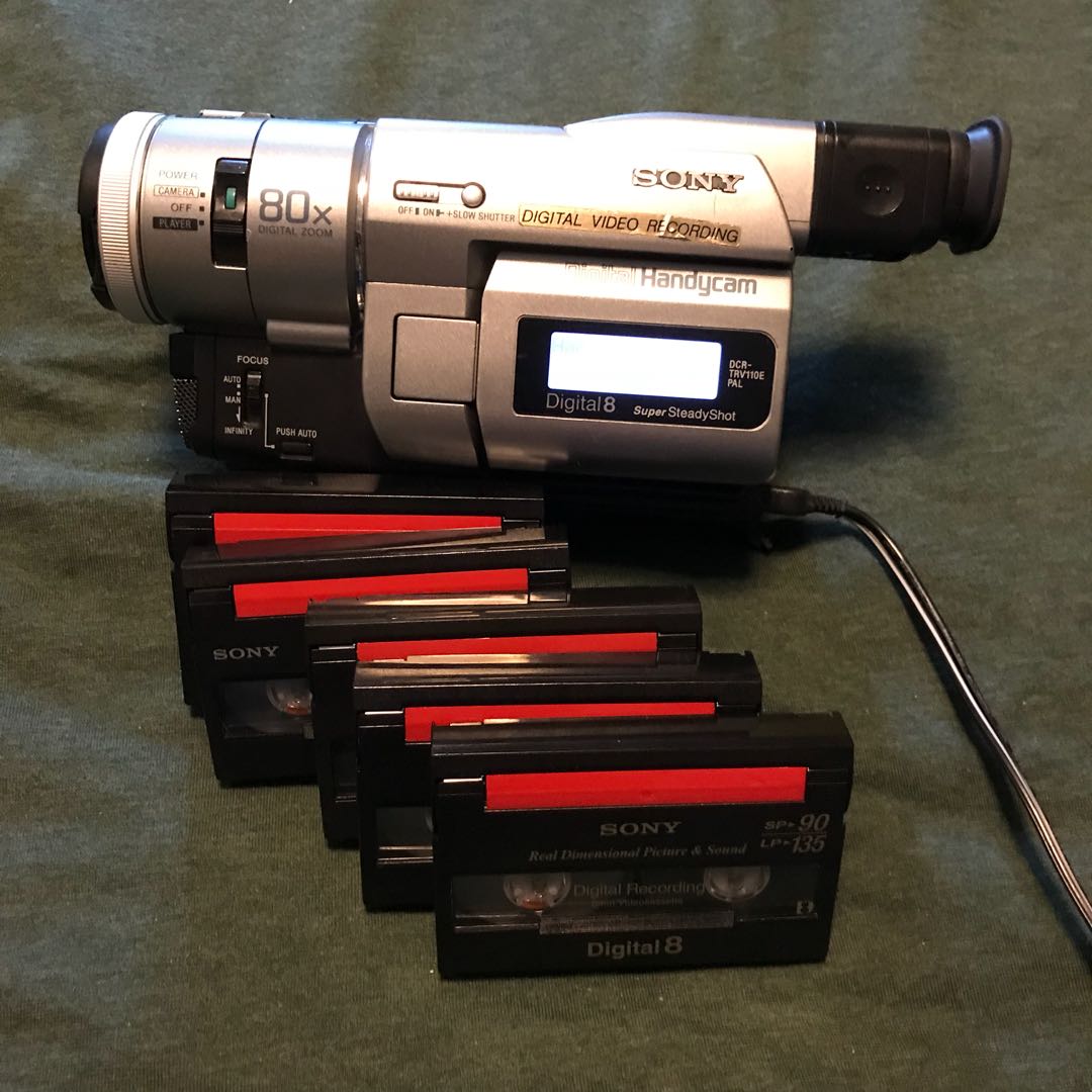 Sony Digital Handycam with cable, battery & 5 free cassette tapes