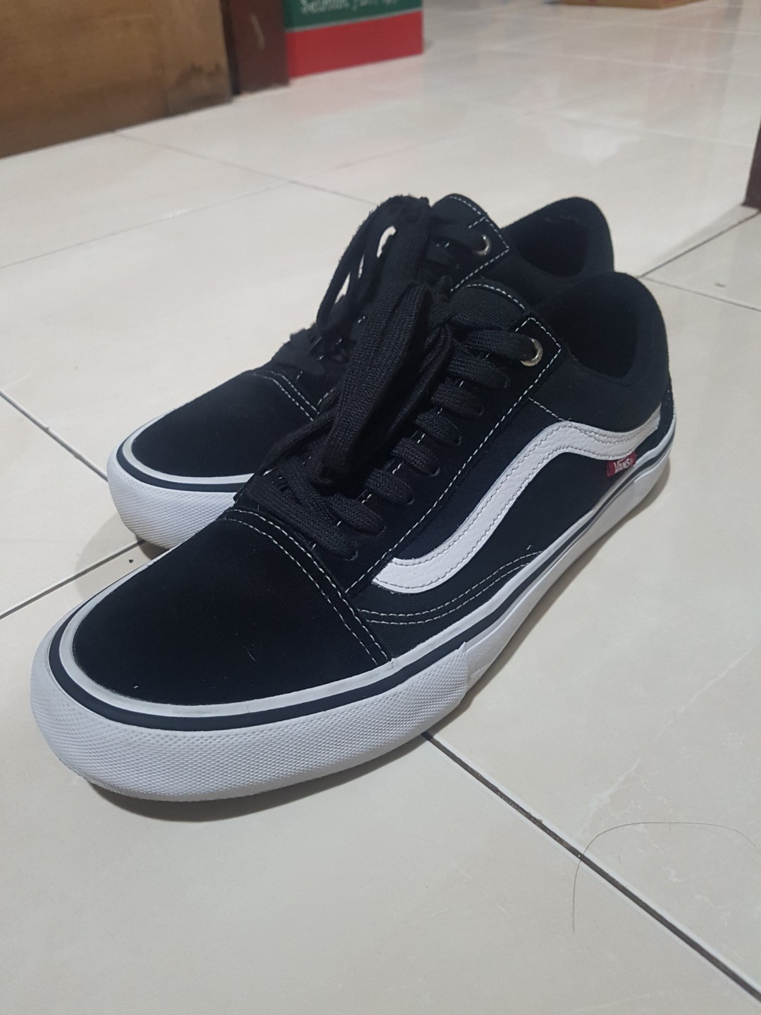 vans old skool tali hitam