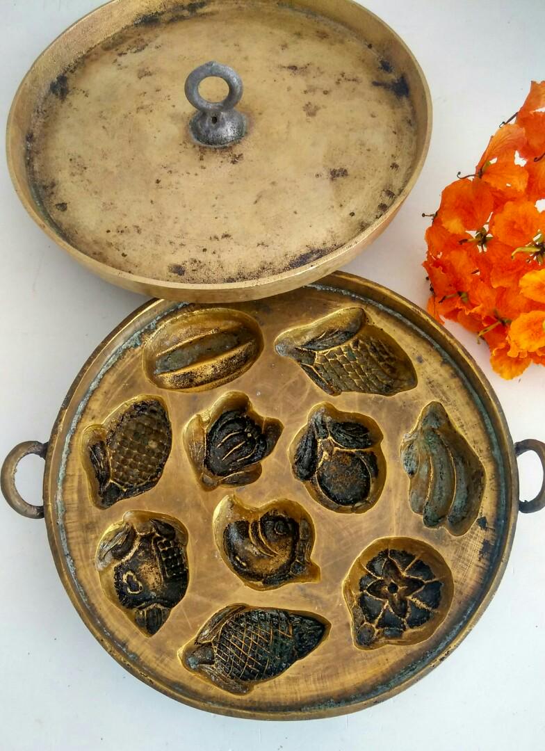 Bahulu mold on sale