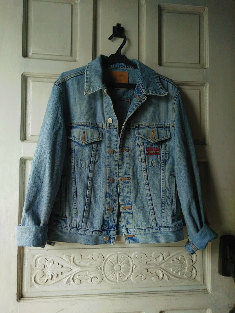 retro jeans jacket