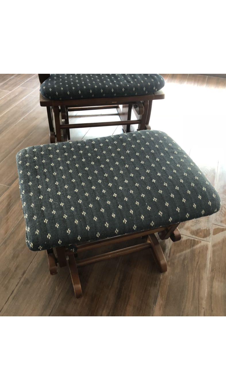 Complete Rocking chair with leg rest and cushion, Furniture & Home