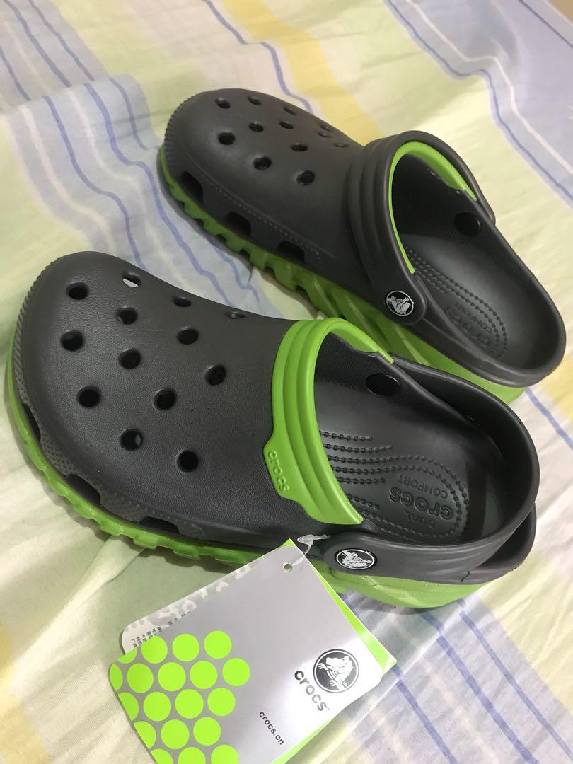 crocs unisex duet max clog