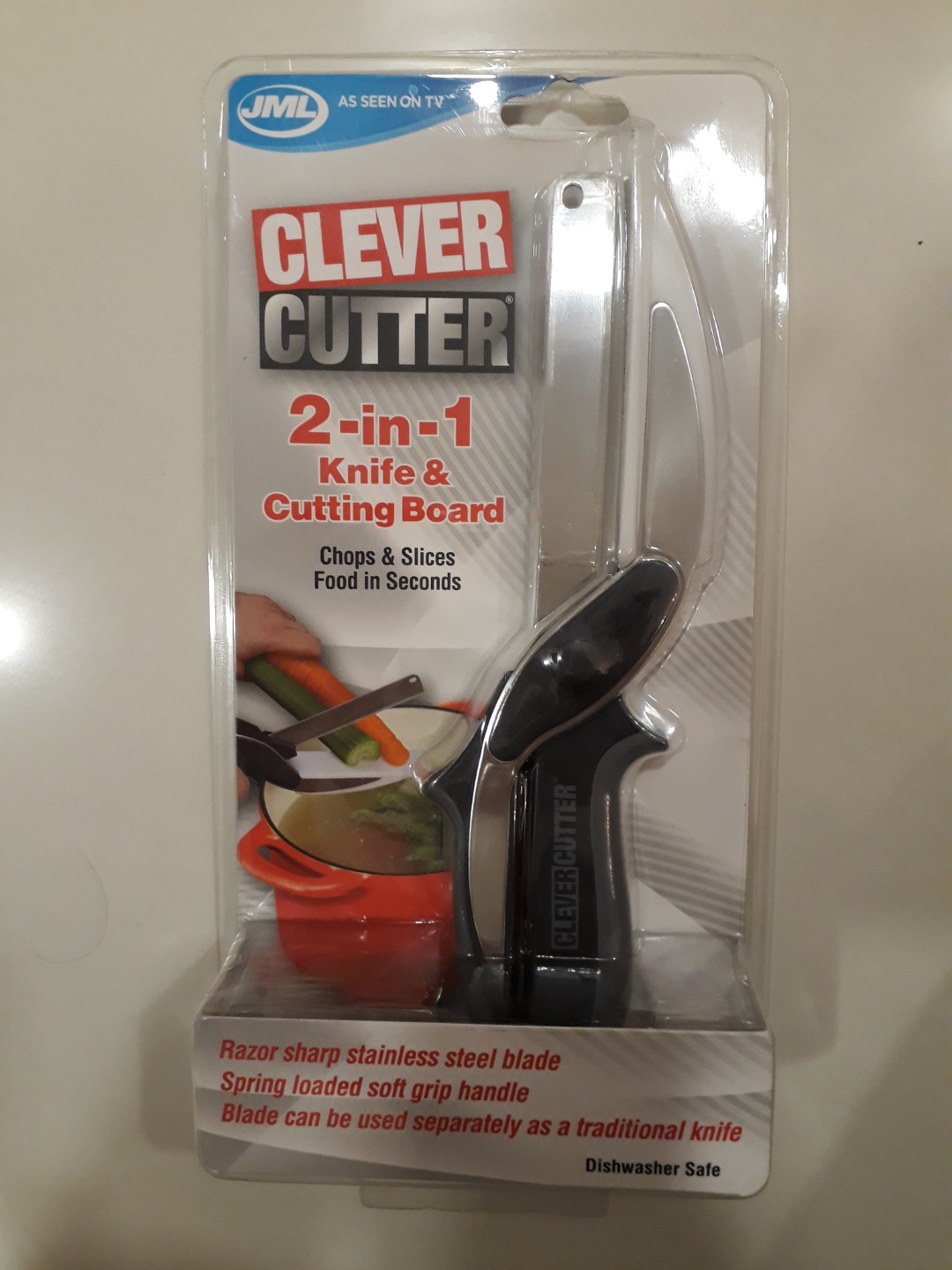 As Seen on TV Clever Cutter 2 in 1 Knife And Cutting Board Soft