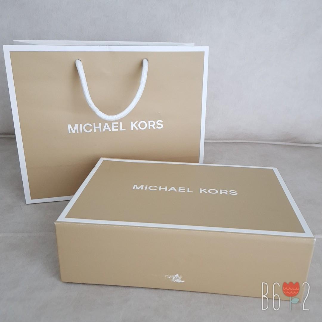 Michael Kors Box 9 in x 6 14in x 2 34 in  Magnetic Small Gift Box NEW   eBay