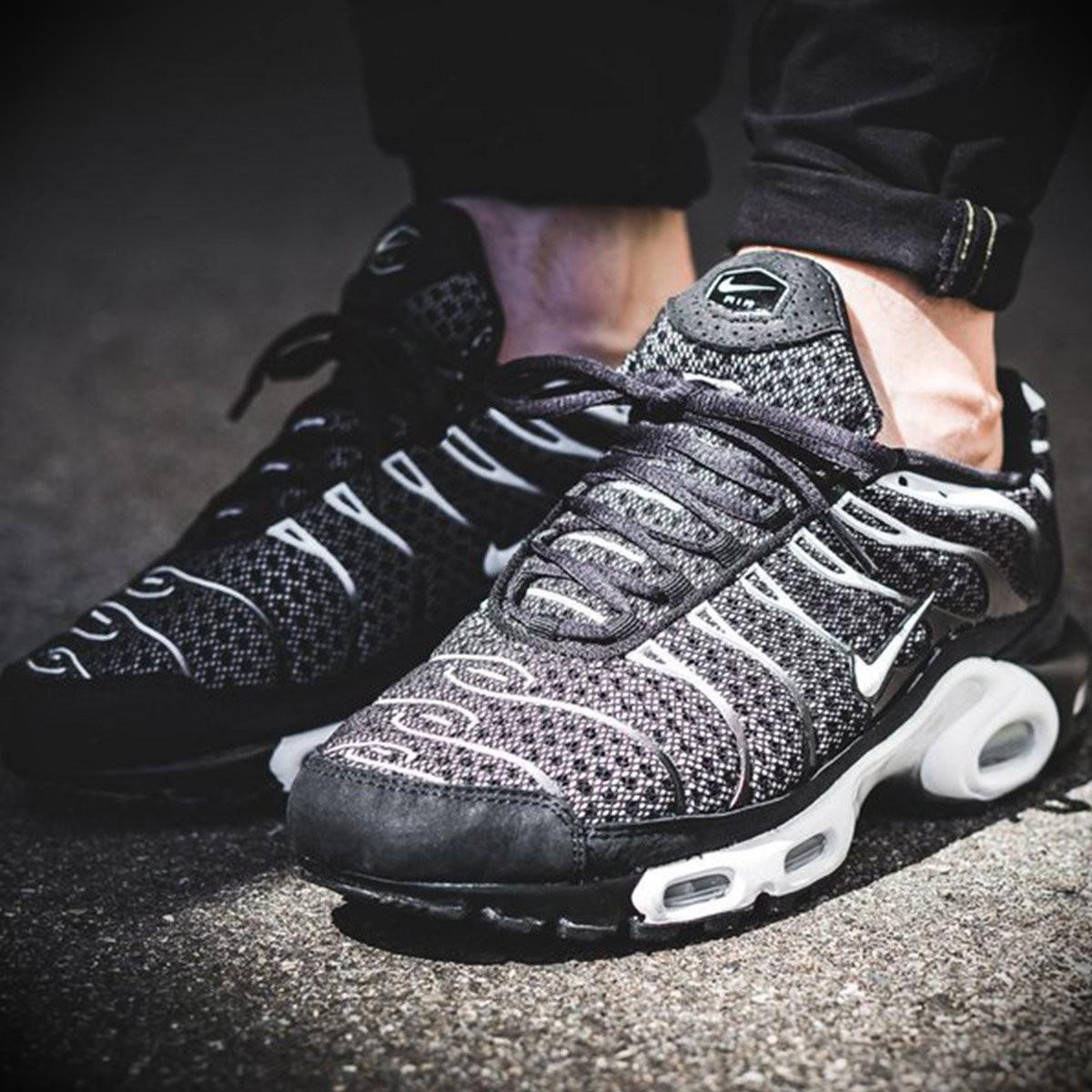 nikelab air max plus