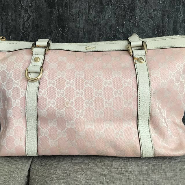 Gucci handbag hotsell sale 2018