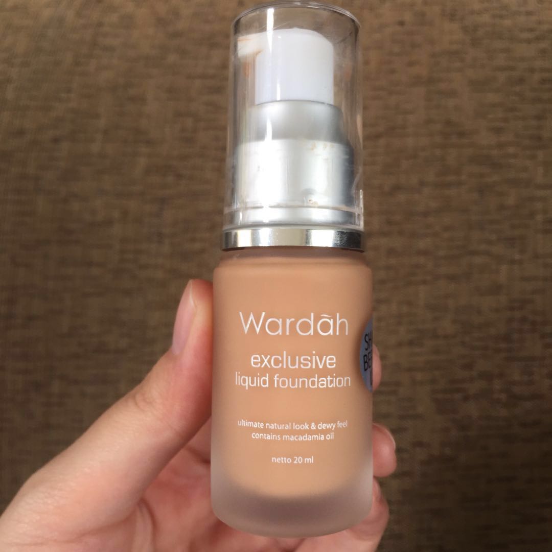 Reprice Wardah Exclusive Liquid Foundation Shade 4 Natural