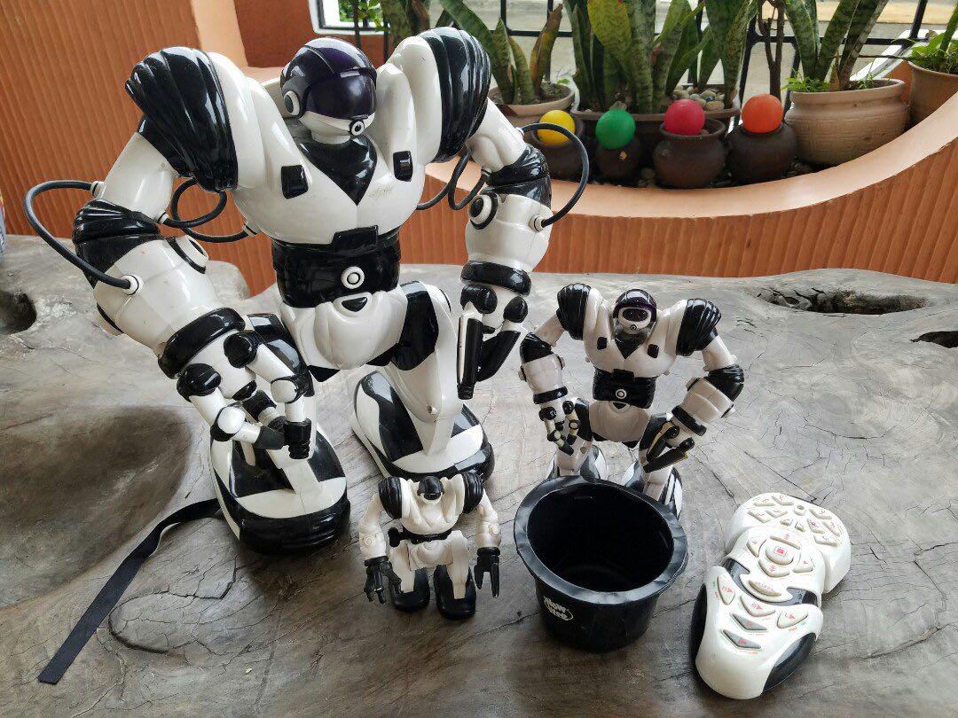 character options mini robosapien robot