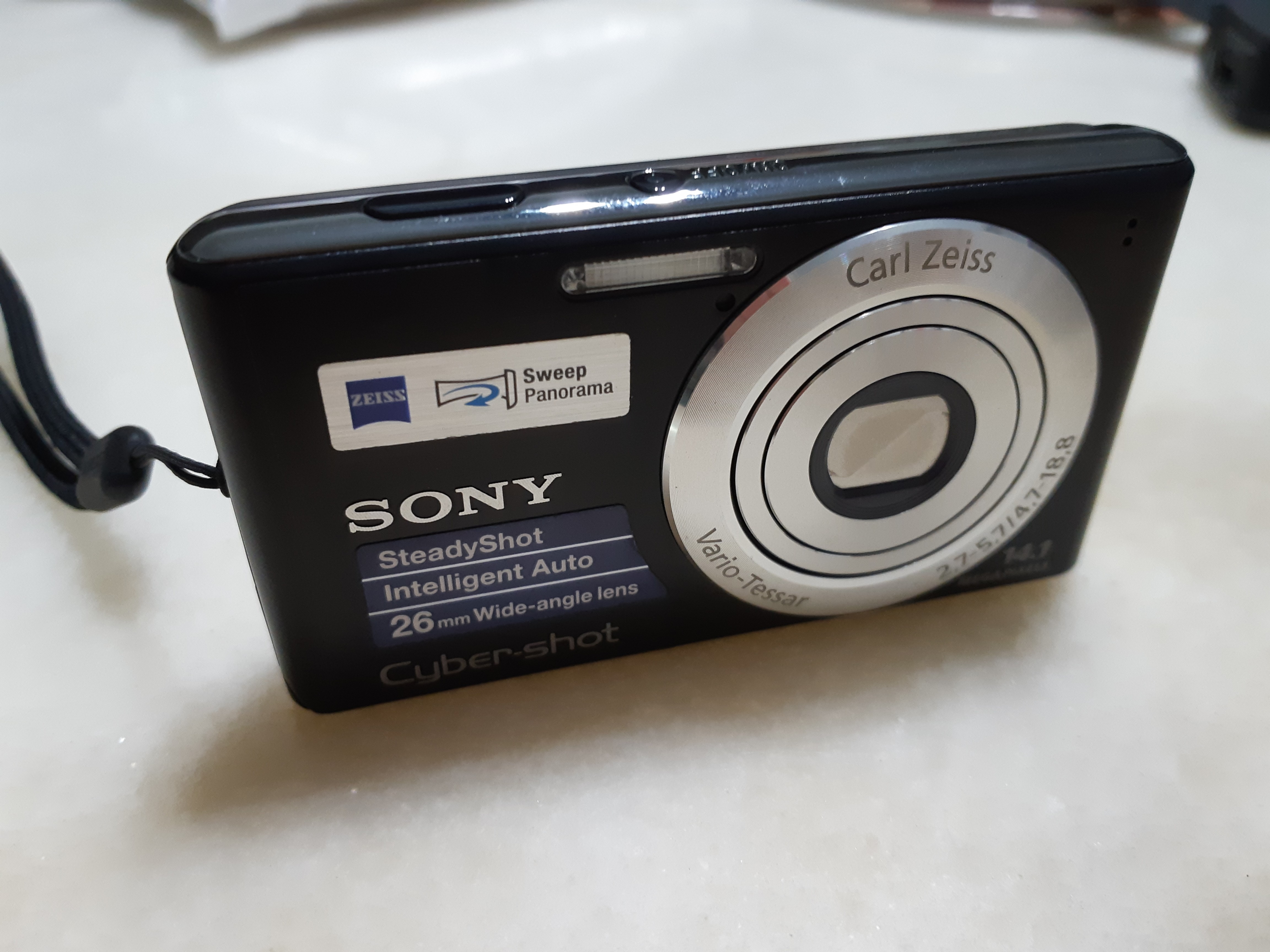 Sony Cyber Shot 14.1 Megapixels Digital Camera, Photography, Cameras on