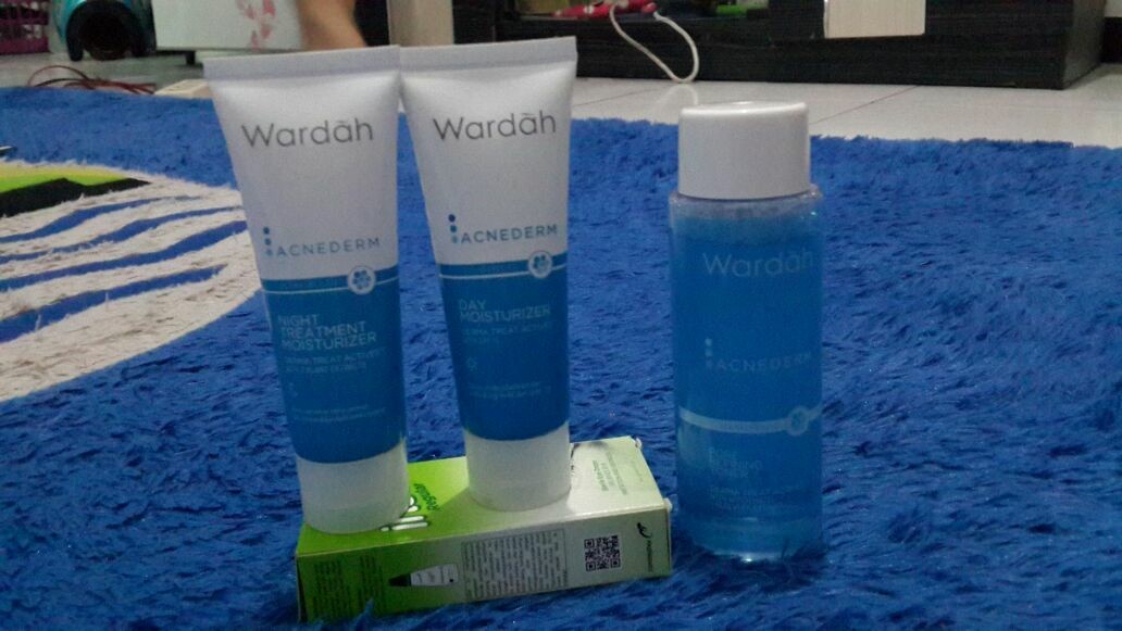 Wardah murah, Kesehatan & Kecantikan, Rias Wajah di Carousell
