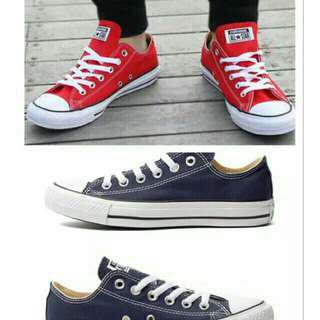 chuck taylor black low cut