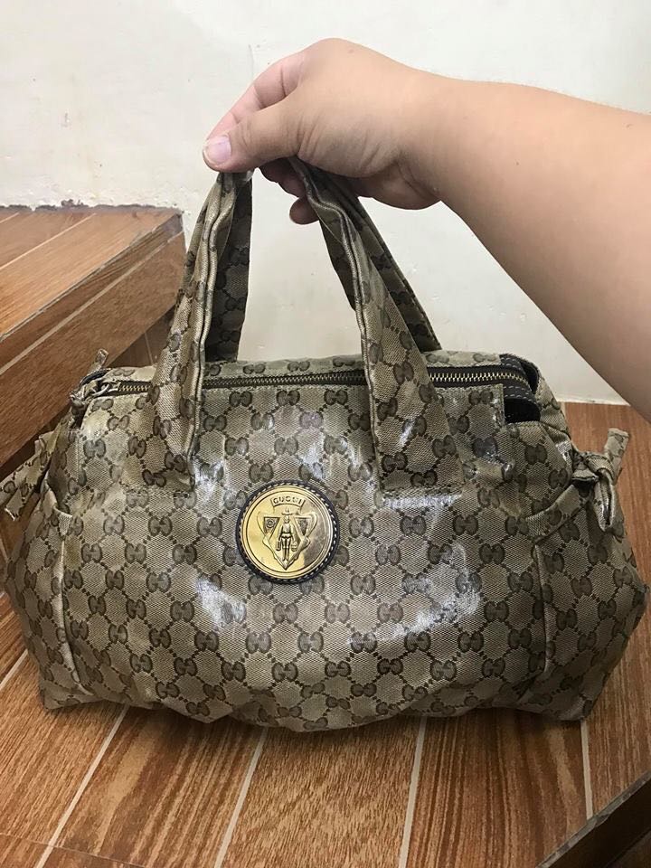 Authentic gucci hysteria tote , Luxury, Bags & Wallets on Carousell