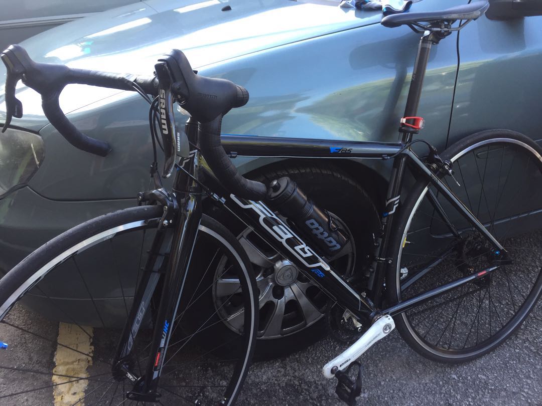 Felt F85 road bike, Sports Equipment 