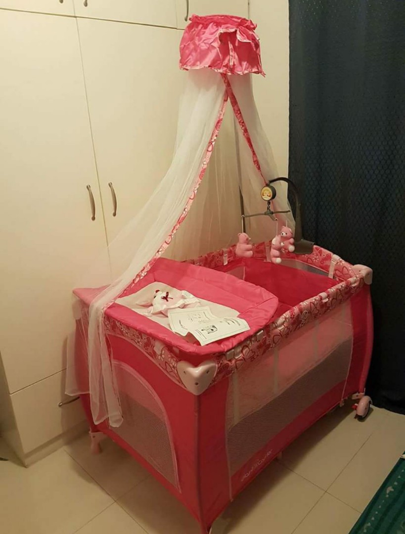 Giant carrier crib best sale pink