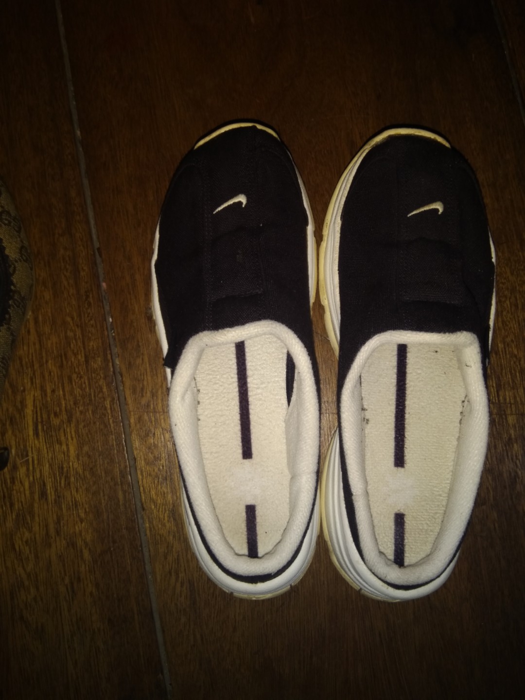 nike half shoes