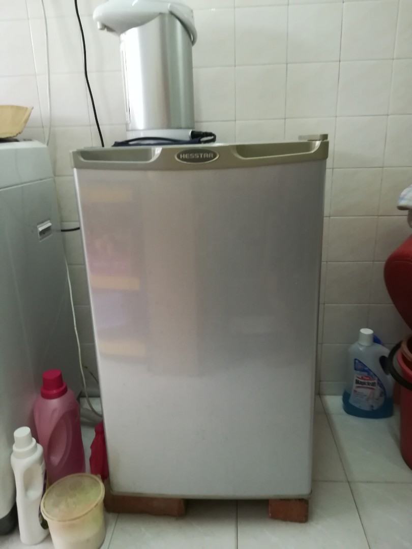 Second Hand Fridge For Peralatan Dapur Di Carou Photo
